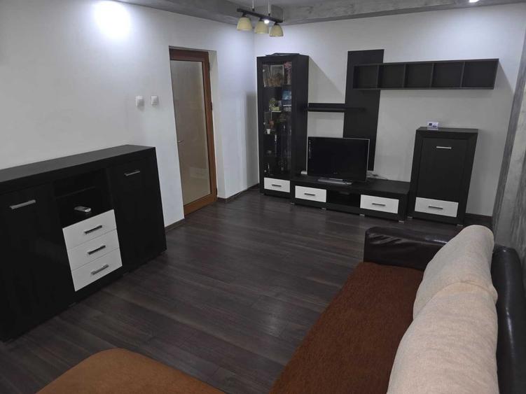 Apartament cu 2 camere semidecomandat în Trivale
