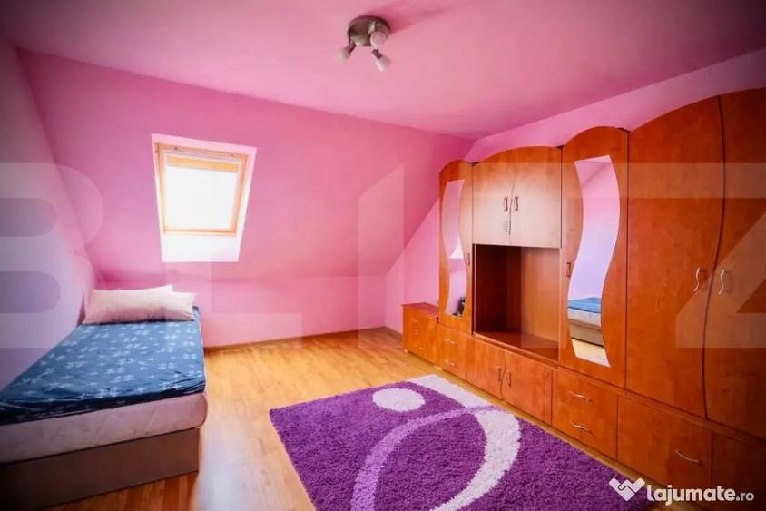 Casă cu 5 camere cu Teren 890 Mp în Miniș