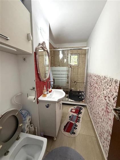 Apartament cu 2 camere decomandat în Nicolina
