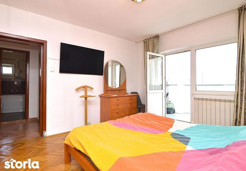 Apartament cu 3 camere decomandat, mobilat în Nerva Traian