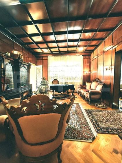 Apartament cu 7 camere circular, mobilat în Sinaia