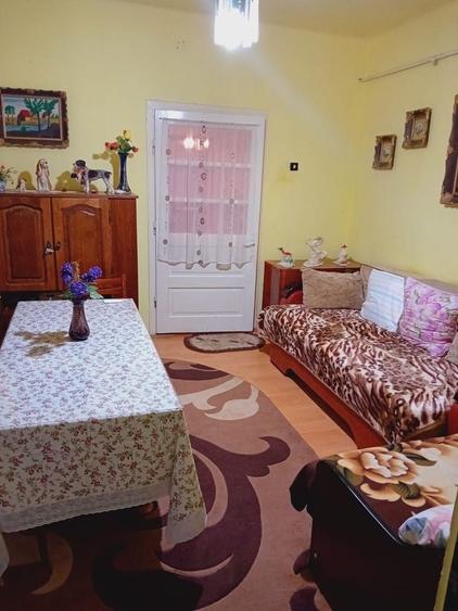 Casă cu 3 camere în Central