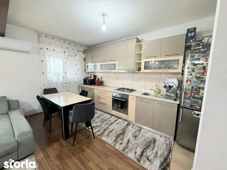Apartament cu 3 camere în Nufărul
