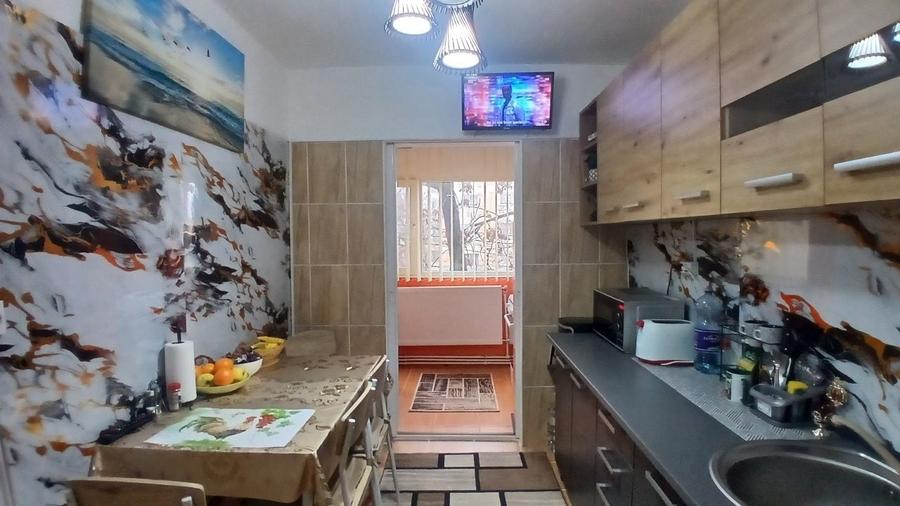 Apartament cu 2 camere decomandat în Dorobanți