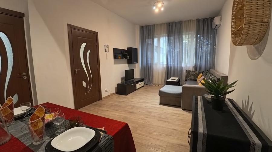 Apartament cu 2 camere semidecomandat în Magheru