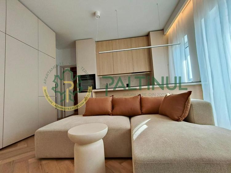 Apartament cu 3 camere decomandat, mobilat în Turnișor