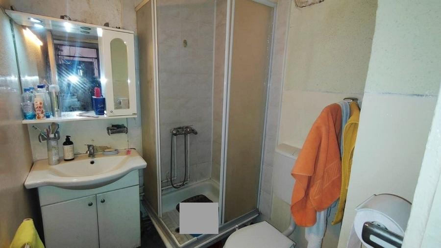 Apartament cu 4 camere decomandat în Dâmbul Rotund