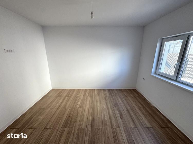 Casă cu 4 camere cu Teren 370 Mp în Valea Lupului
