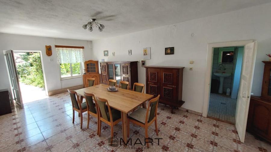 Casă cu 8 camere cu Teren 800 Mp în Central