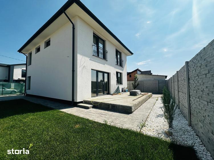 Casă cu 4 camere cu Teren 270 Mp în Berceni