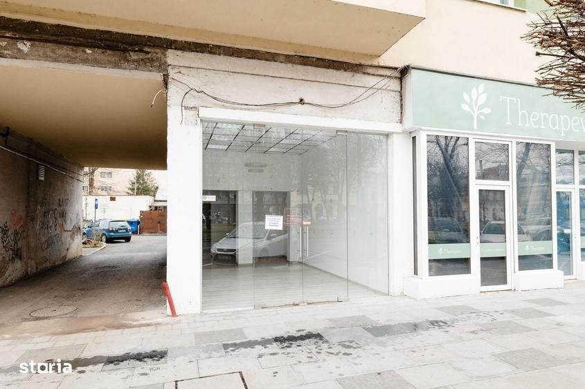 Spațiu comercial, de 43 mp, în Podgoria