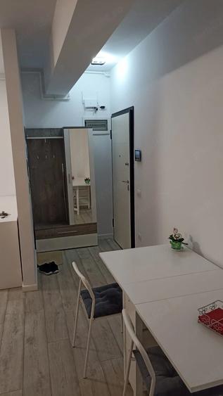 Apartament cu 2 camere decomandat în Giroc