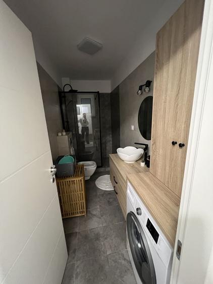 Apartament cu 2 camere decomandat în Rediu
