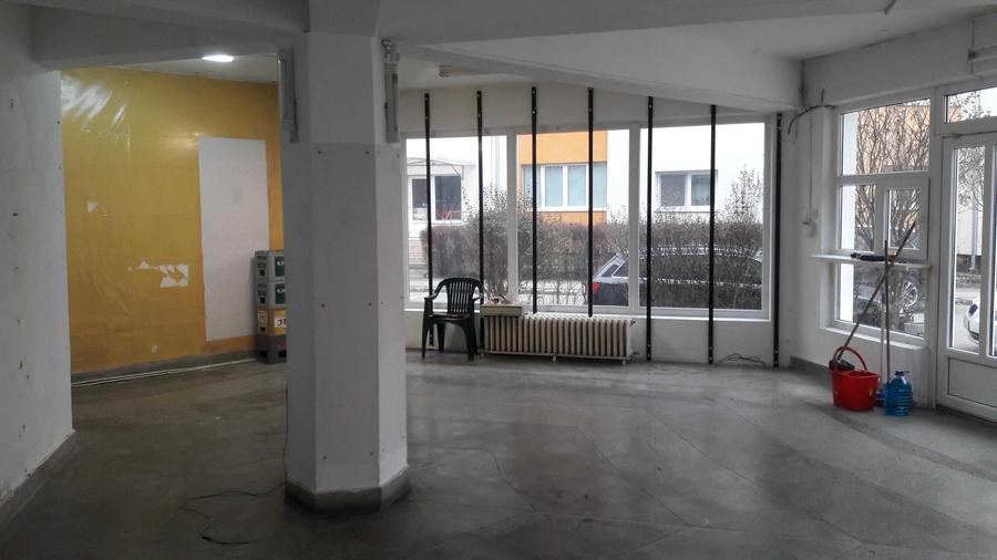 Spațiu comercial, de 100 mp, în Central