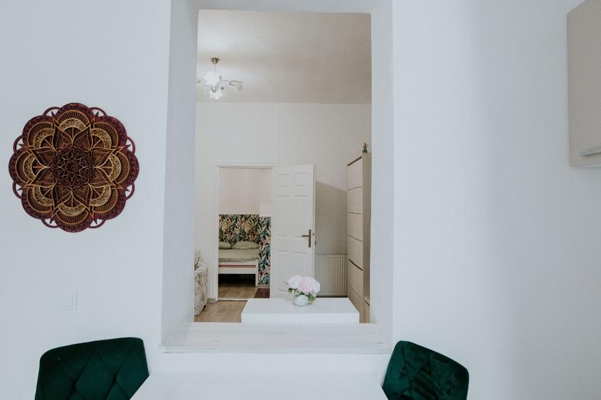 Casă individuală cu 5 camere cu Canalizare în Ultracentral