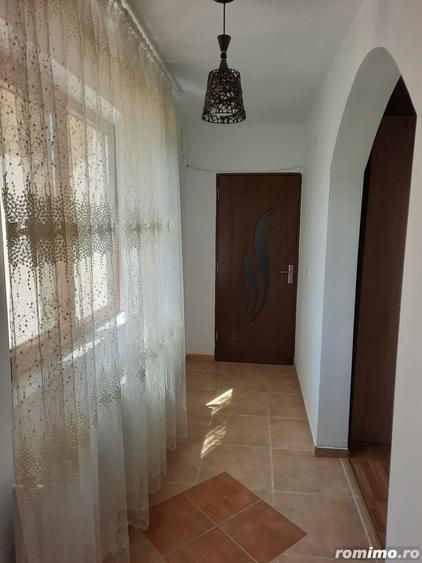 Casă cu 5 camere cu Teren 4000 Mp în Timișești