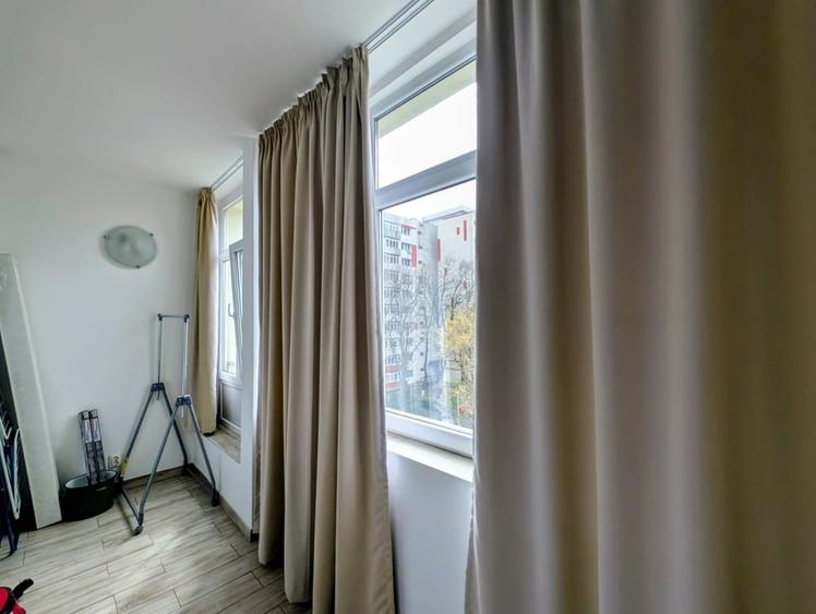 Apartament cu 2 camere decomandat în Pajura