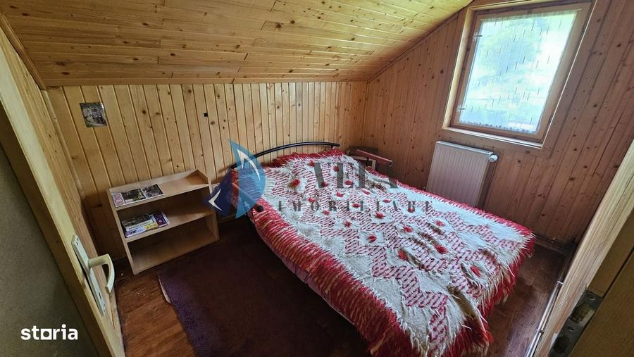 Casă cu 4 camere în Neagra