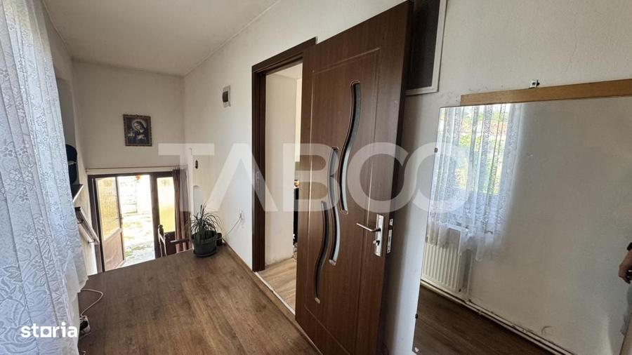 Casă cu 3 camere în Cornățel