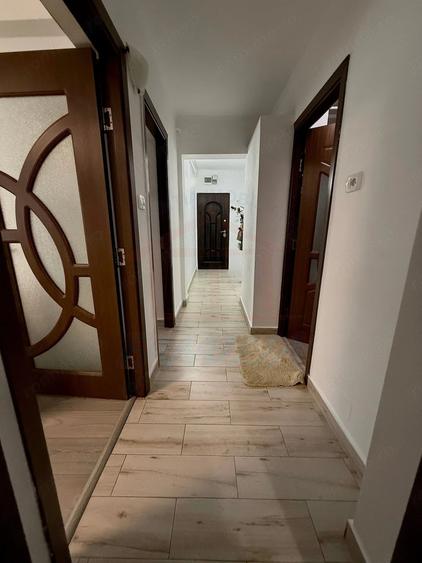 Apartament cu 2 camere decomandat în Micro 19