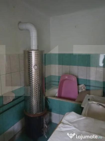 Casă cu 3 camere cu Teren 856 Mp în Central