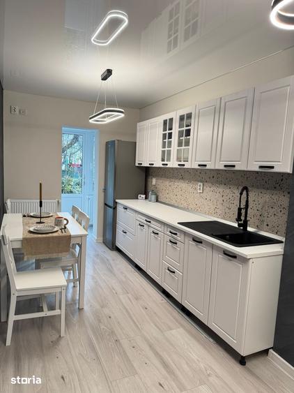 Apartament cu 3 camere decomandat în Dorobanți