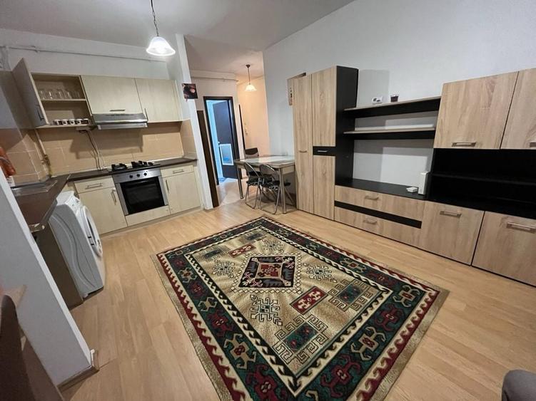 Apartament cu 2 camere decomandat în Tătărași