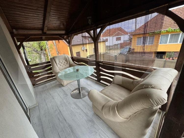 Casă individuală cu 4 camere cu Canalizare în Hunedoara