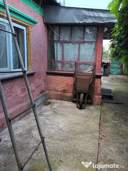 Casă cu 4 camere în Cetatea
