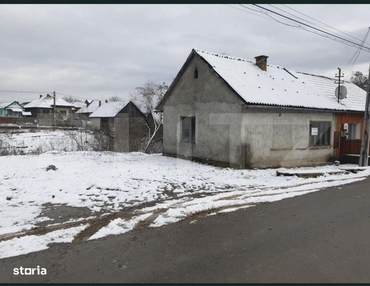 Casă cu 2 camere în Uriu