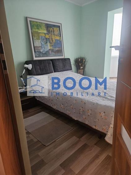 Apartament cu 3 camere decomandat, mobilat în Central