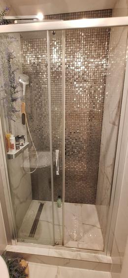 Apartament cu 3 camere decomandat în Exterior Est