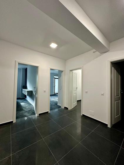 Apartament cu 3 camere decomandat în Primo