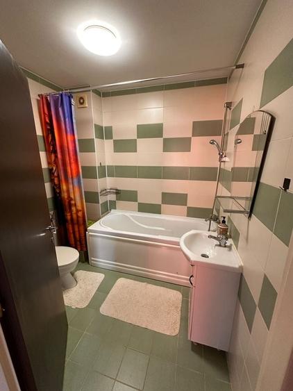 Apartament cu 2 camere decomandat în Florești