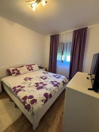 Apartament cu 3 camere decomandat, mobilat în Moșnița Nouă