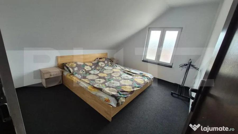 Apartament cu 4 camere decomandat în Careiului