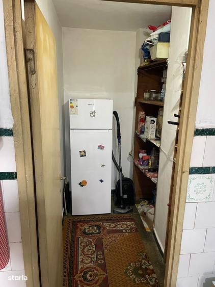 Apartament cu 4 camere decomandat în Central