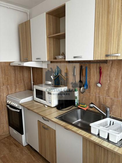 Apartament cu 2 camere semidecomandat în Cornișa