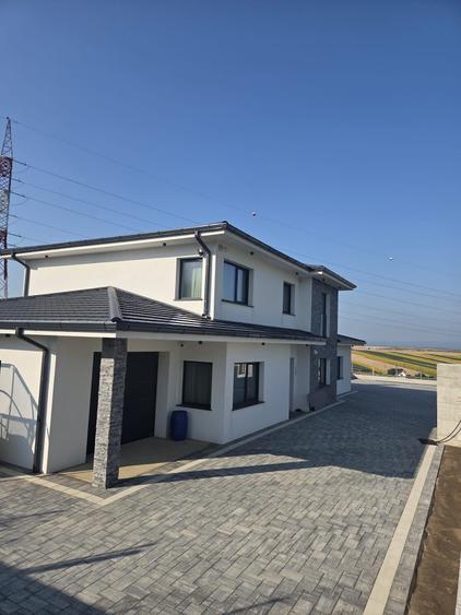 Casă cu 4 camere în Sfântu Ilie