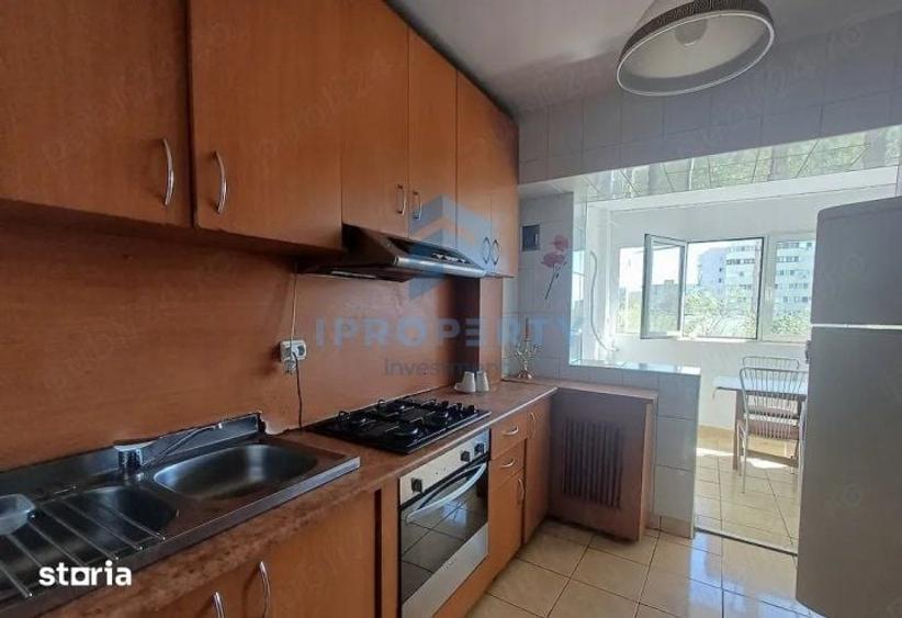 Apartament cu 3 camere decomandat, mobilat în Pantelimon
