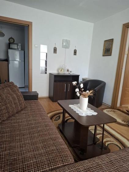 Apartament cu 2 camere semidecomandat în Tomis Nord
