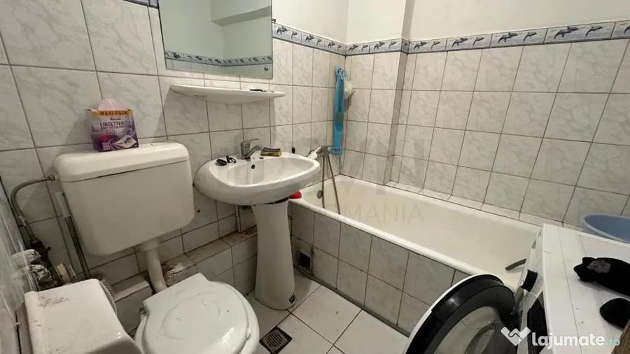 Apartament cu 3 camere decomandat în Unirii