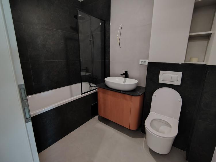 Apartament cu 3 camere decomandat în Cug