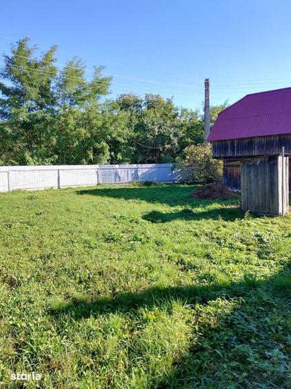 Casă cu 2 camere cu Teren 1300 Mp în Crăcăoani