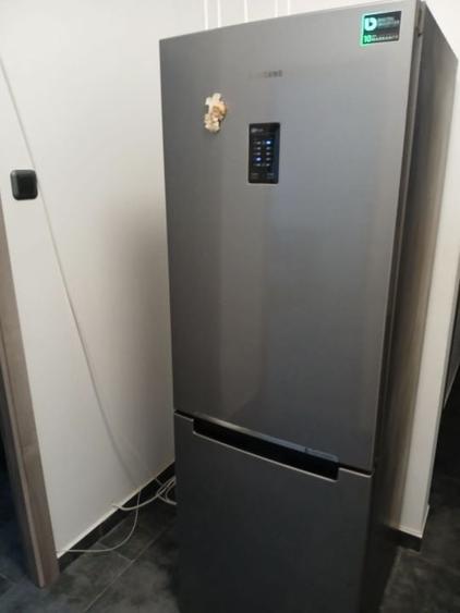 Apartament cu 3 camere decomandat, mobilat în Titan