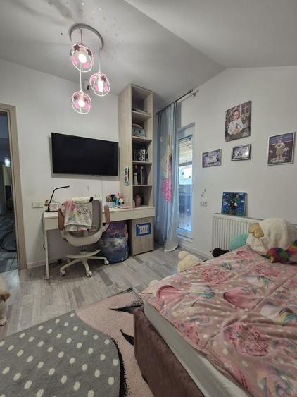Penthouse cu 4 camere decomandat, mobilat în Theodor Pallady