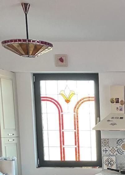 Apartament cu 3 camere semidecomandat în Decebal