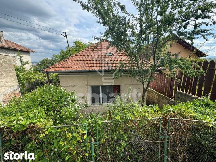 Casa si teren 975 mp Dambul Rotund, str. Doinei , UTR: LIP - 4