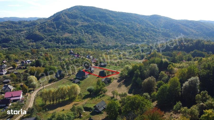Casă cu 2 camere în Bradu
