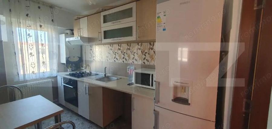 Apartament cu 2 camere semidecomandat, mobilat în Micro 16